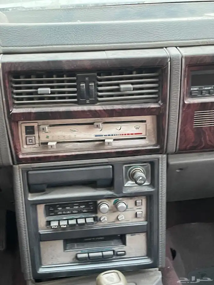 نيسان لوريل 1985 200L تشليح قطع 15