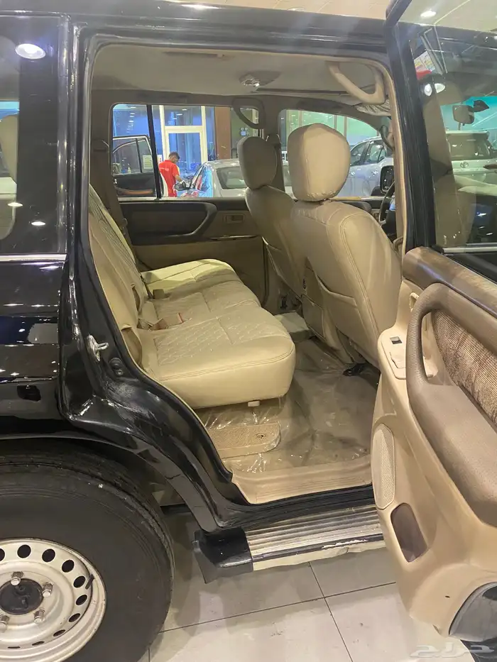 لاندكروزر 2001 GX 7