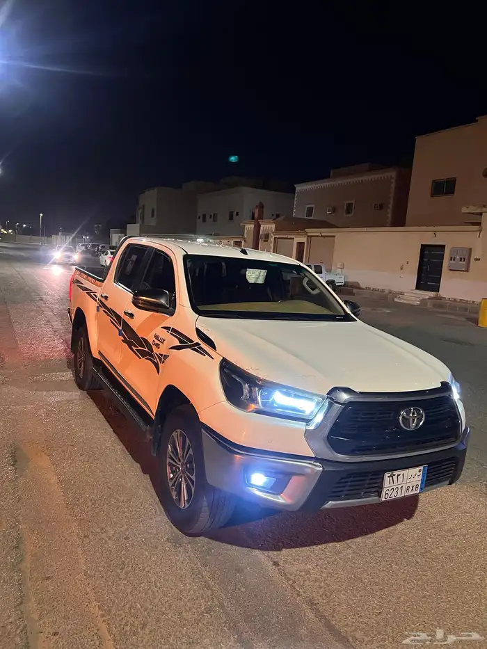 هايلوكس 2022 12