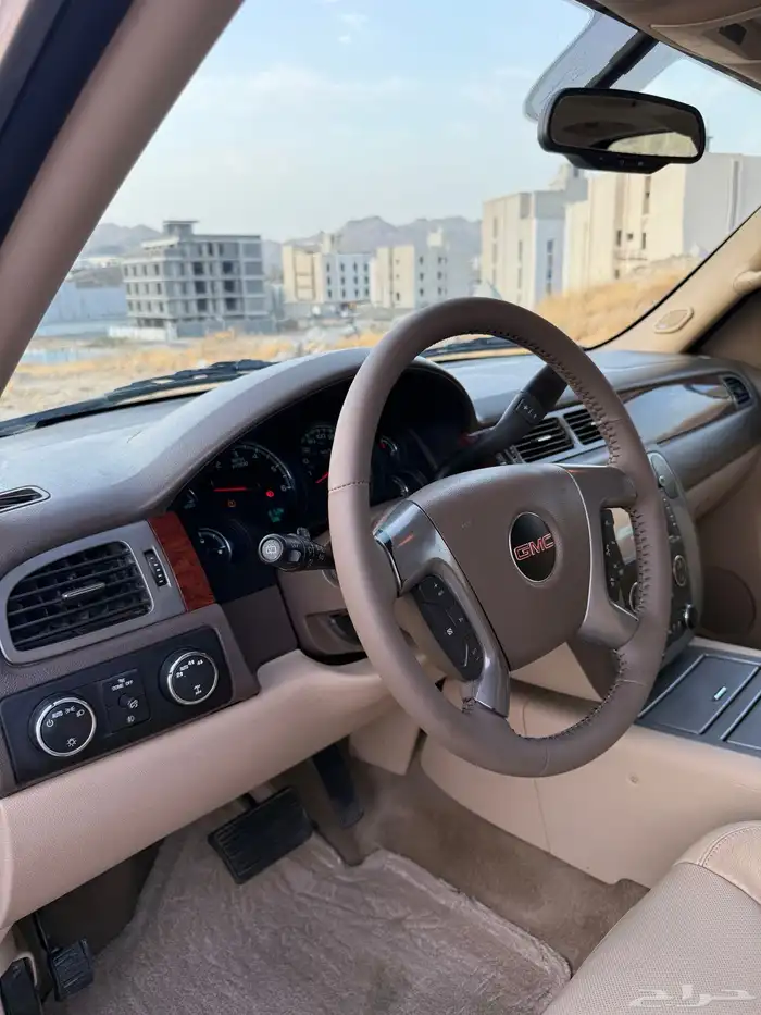 يوكن 2012 فل كامل مشروط GMC 6