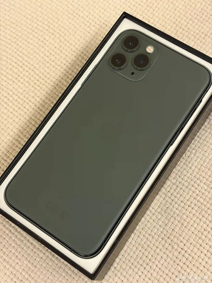Iphone 11 Pro ( midnight green) 6