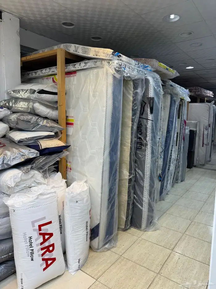 غرفة نوم كاملة  أثاث منزلي  سرير ودولاب وبطانيات 8