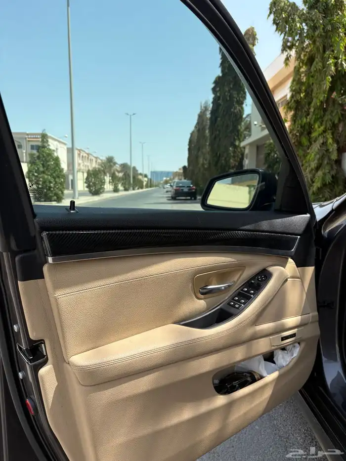 للبيع بي ام الفئة الخامسة 21