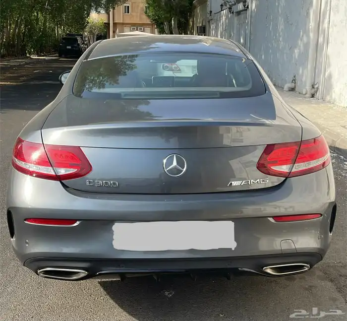 مرسيدس c300 كوبية بحالة الوكااالة 4