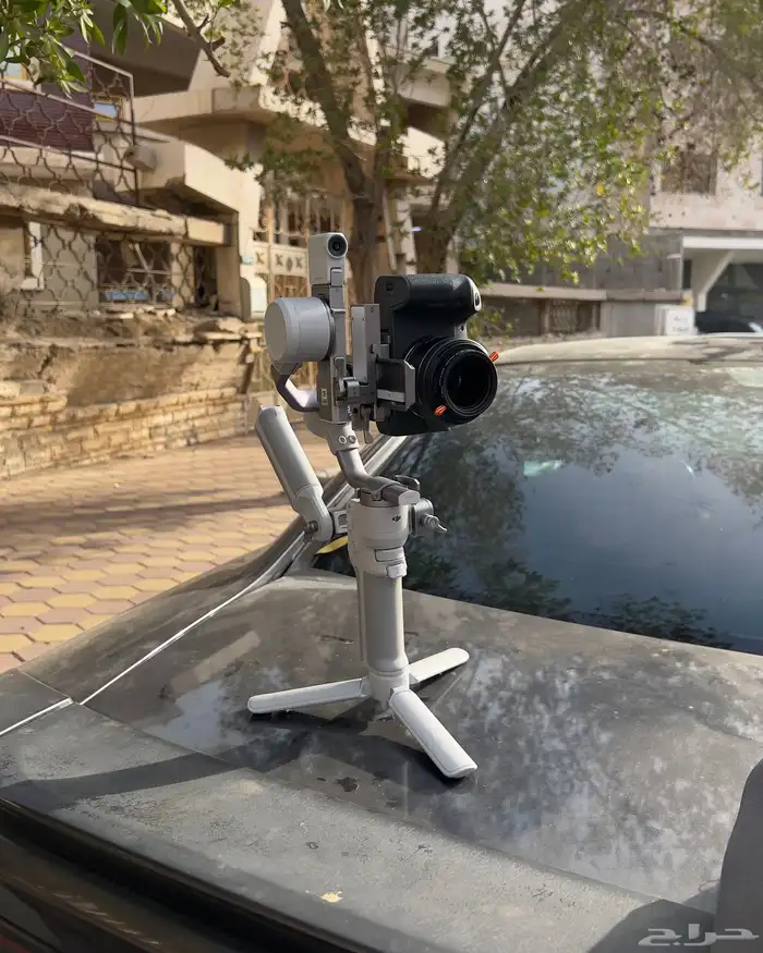 كانون R8 3