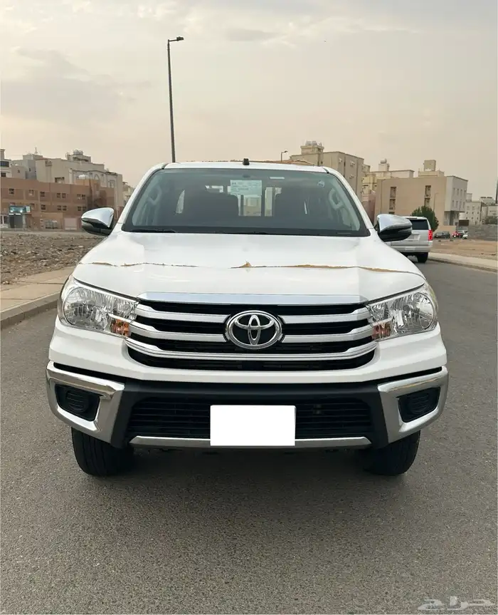 هايلوكس 2024 غمارتين GL2 دبل ديزل ( سلق ) شبه الجديد 3
