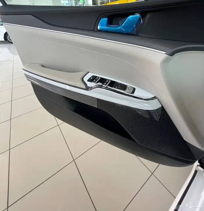 KIA K5 LX 2025 5
