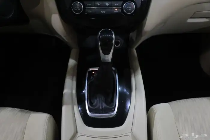 نيسان اكس تريل فل كامل 2021 15