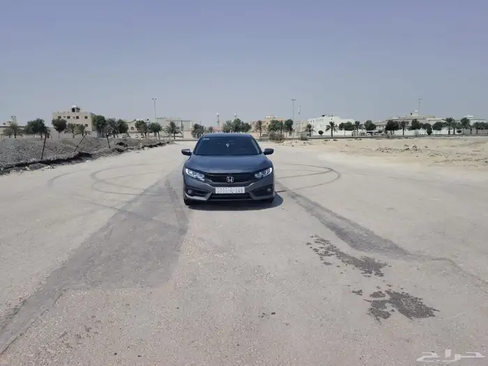 للبيع سيفيك فل كامل بودي و محركات شرط 7