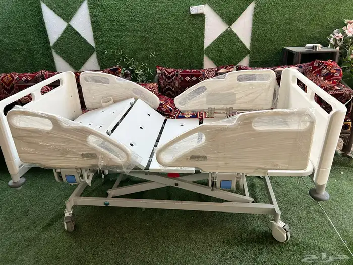 سرير طبي كهربائي 3