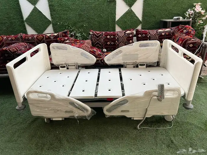 سرير طبي كهربائي 4