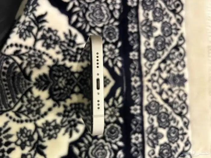 iPhone 13 6
