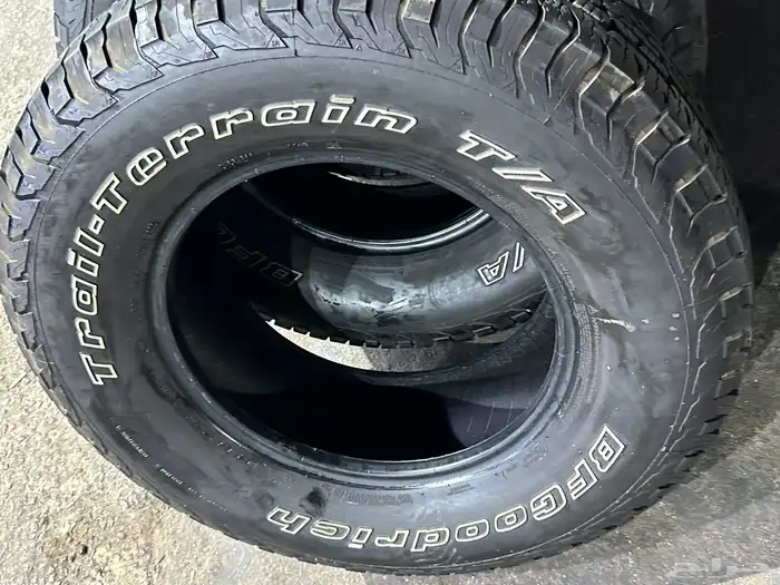 كفرات ربع حجري بي اف جودرتش مقاس 285 70 17 4