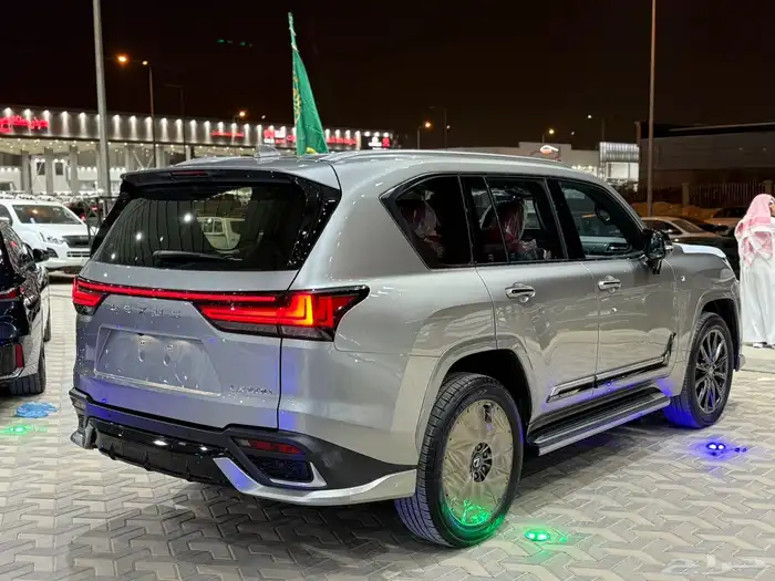 لكزس جيب LX 600 Fsport شبه جديد 2025 عداد 500 كيلو 8