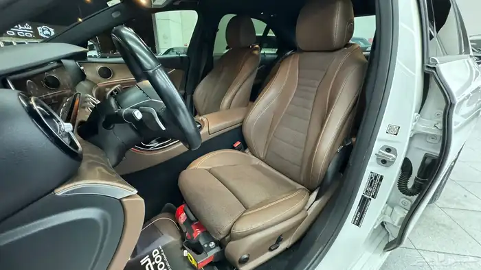 مرسيديس E200 5