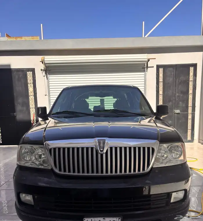 جيب لينكون نافيجيتور 2005 0