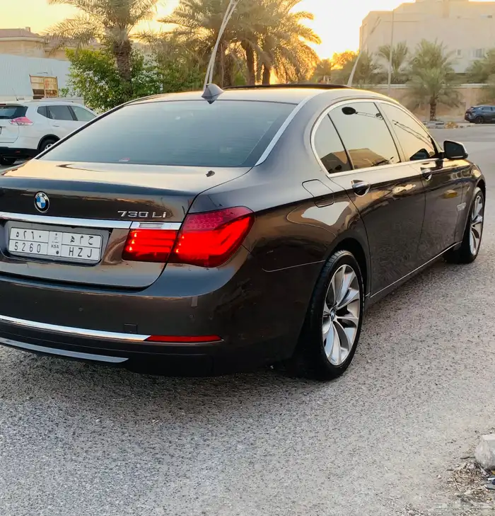 بي ام دبليو 730 Li موديل 2015 2