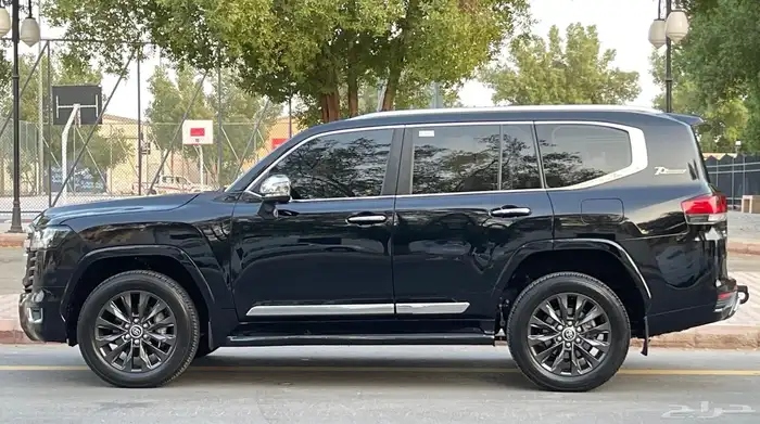 تويوتا لاندكروزر 2022 GXR L4 سعودي 4