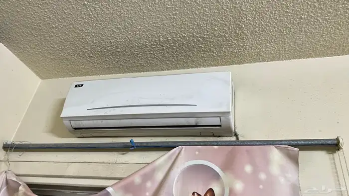 مكيف من شركة TIT   الثاني من شركة DAEVOO 0