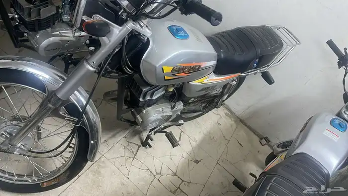 AX100 سوزوكي 1