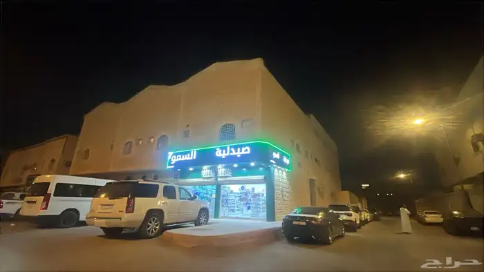 شقق ومحلات ثلاث عماير تجارية للإيجار شرق الرياض شارع قابوس 0