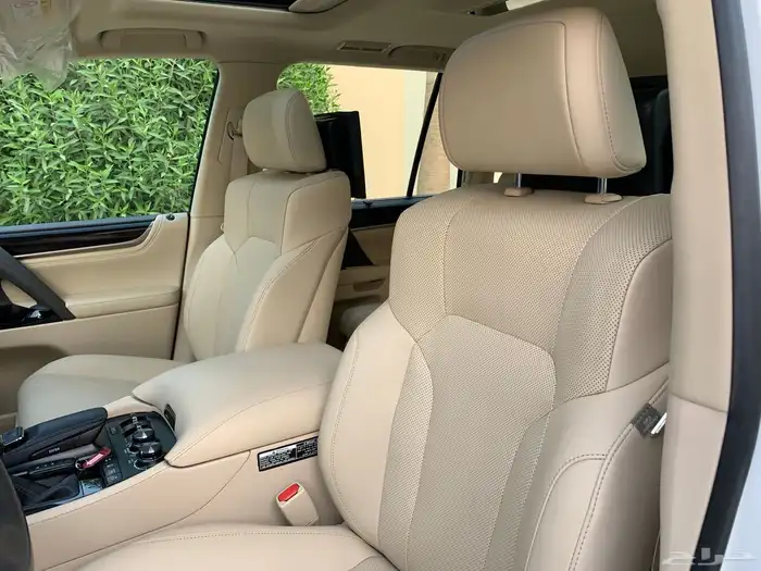 لكزس LX570 موديل 2019 بحالة الوكاله ممشى 76 الف 24