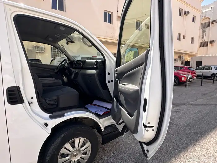 نيسان اورفان 2021 ديزل بضاعه جير عادي نضيف ماشي قليل 8