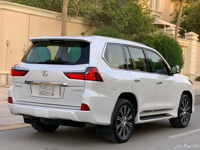 لكزس LX570 موديل 2019 بحالة الوكاله ممشى 76 الف 9
