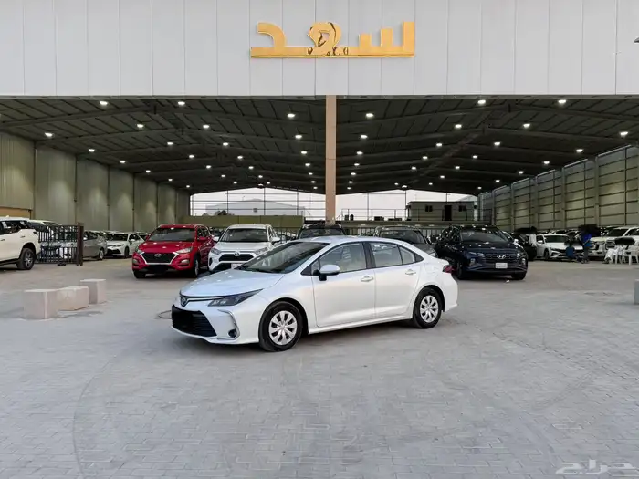 تويوتا كورولا 2023 ابيض 0