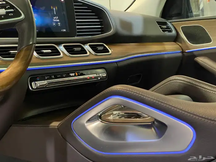 مرسيدس GLE450 2020 ( العداد 48 الف ) بحالة الوكاالة 23