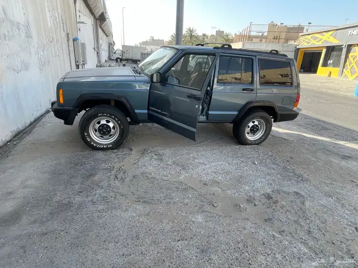 جيب شروكي 1998 نظيف حدي 19 الف 2