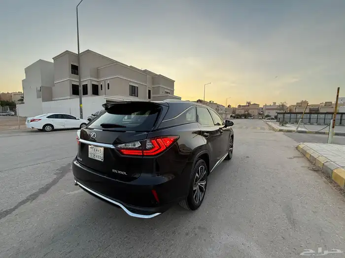 للبيع   Lexus RX350L موديل 2018   البيع من المالك مباشر 8
