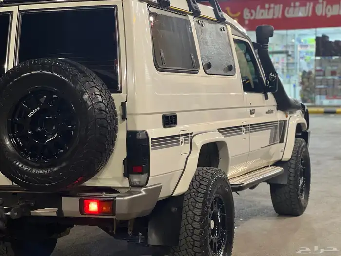 تروبي لاندكروزر 3