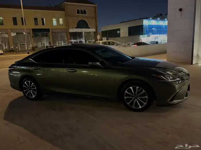 لكزس ES 250 عبداللطيف جميل 14