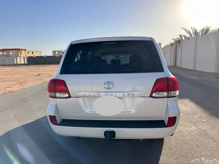 لاندكروزر 2009 جي شرط 20