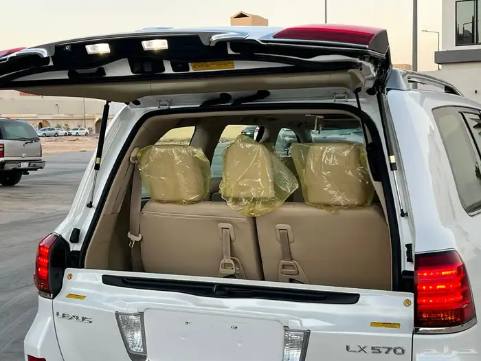 لكزس LX 570 - 2011 فل - وكالة 9