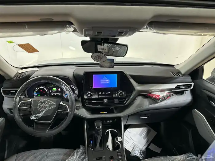 تويوتا هايلاندر GLE هايبرد 2025 11