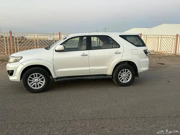 للبيع فورشنر 2014 0
