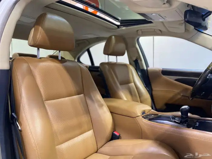 لكزس LS460 2015 بحالة نظيفة 14