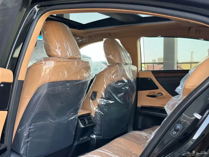 لكزس ES350 DD فل كامل وارد الساير 2025 8