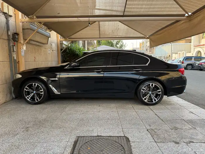 بي ام دبليو 530 i الفئه الخامسه 5