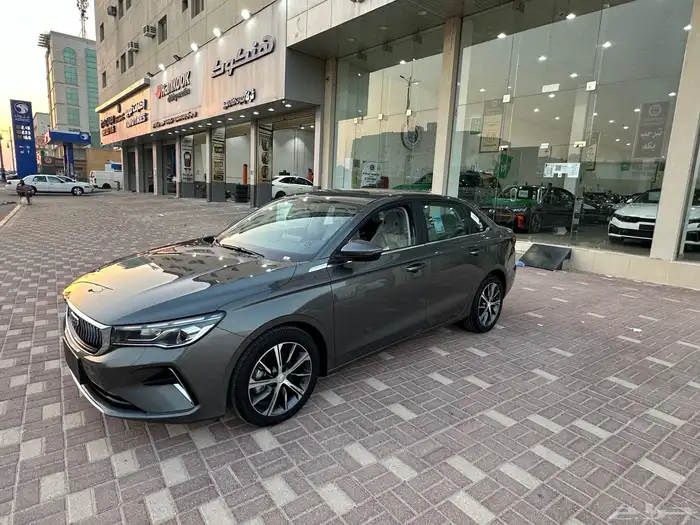 جيلي ام جراند فل 2024 15