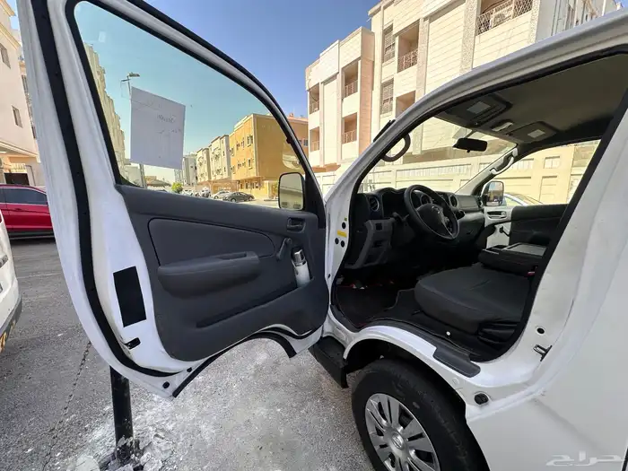 نيسان اورفان 2021 ديزل بضاعه جير عادي نضيف ماشي قليل 4
