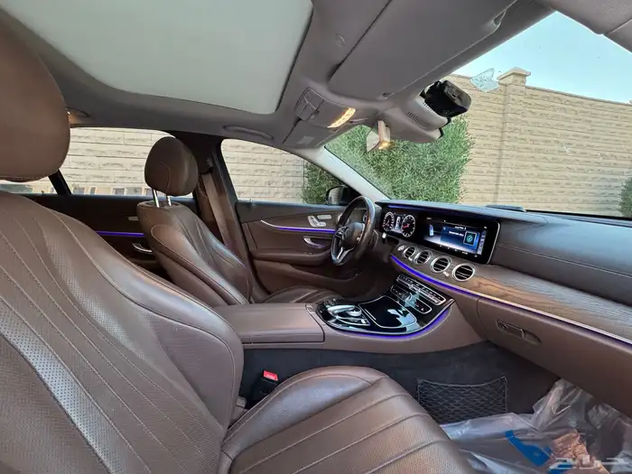 للبيع مرسيدس E300 موديل 2019 15