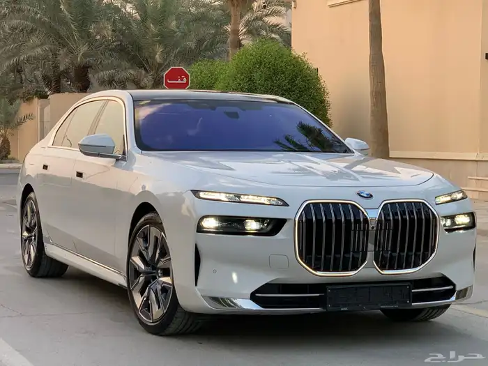 بي ام دبليو 735Li موديل 2023 بحالة الوكاله ممشى 22 الف 0
