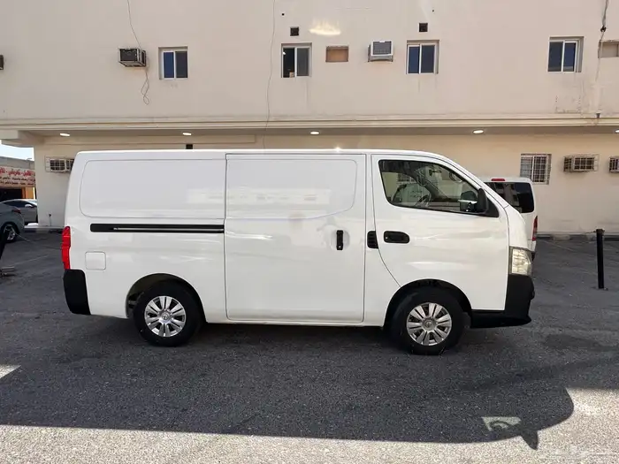 نيسان اورفان 2021 ديزل بضاعه جير عادي نضيف ماشي قليل 1