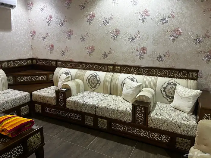 اثاث للبيع خشب فاخر 5