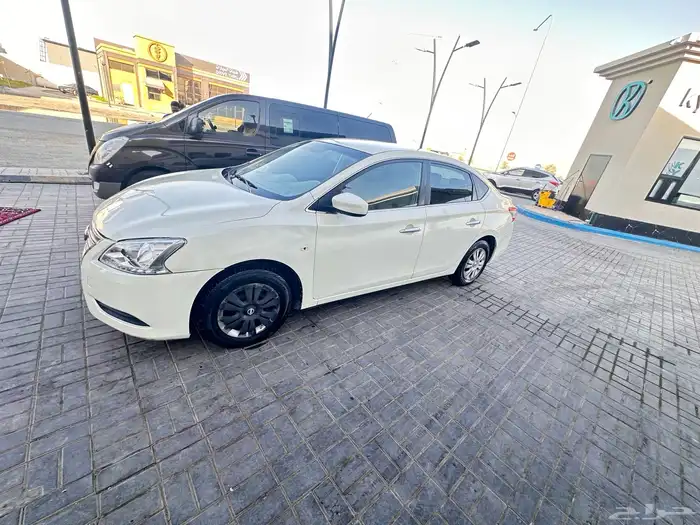 سياره نيسان سنترا 4