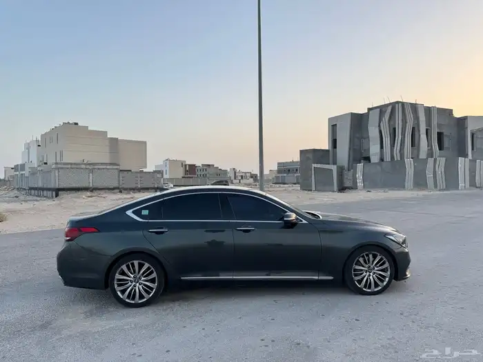 جنسيس G80 2018 10
