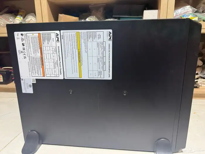 مزود الطاقة APC SRT2200XLI 3